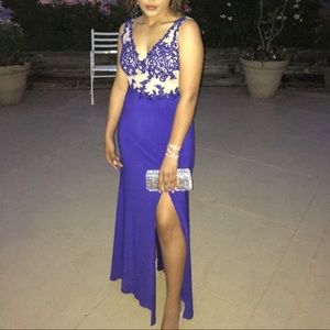 DARK BLUE LACE GOWN PADDED BRA INCLUDED AND SLIT DOWN THE BOTTOM